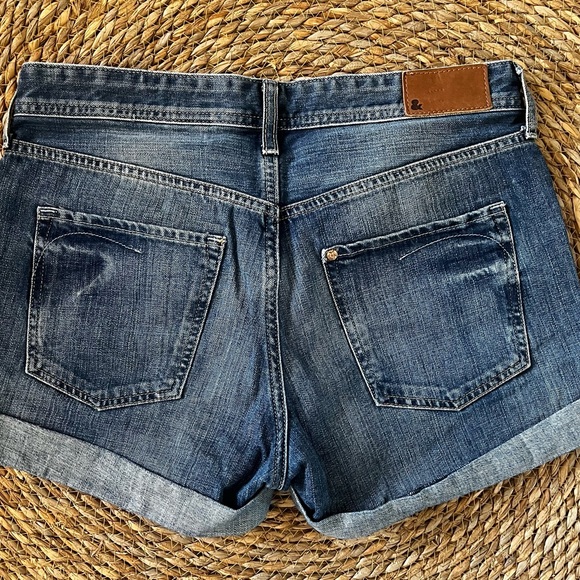 H&M denim shorts. Sz 6. Button fly. Loose fit waist and legs. Sewn cuff at hem. - Picture 2 of 2